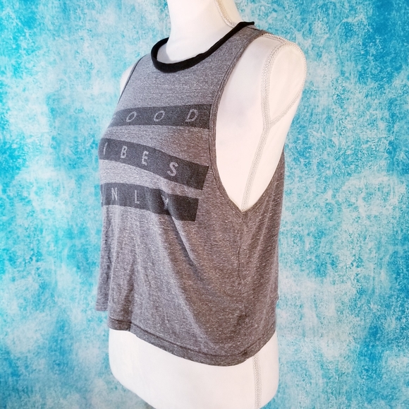 **SOLD** Good Vibes Only- Grey Crop Top - Picture 5 of 11